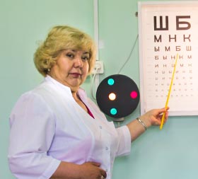 Попкова Зиля Анасовна -- медицинская сестра высшей категории офтальмологического кабинета