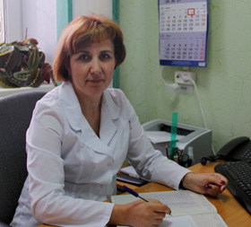 Краснова Галина Ивановна -- главная медсестра высшей категории